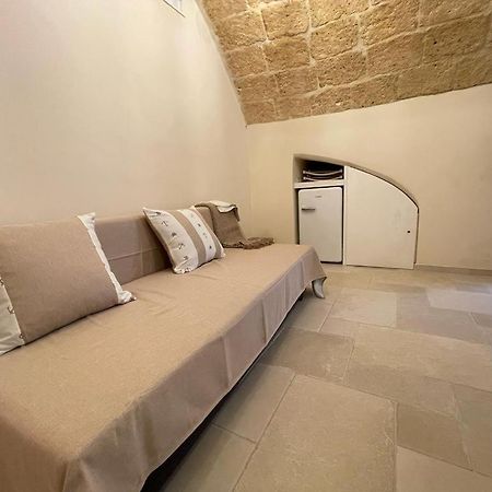 La Piccola Sanremo - Room & Coffee - Monopoli Luaran gambar
